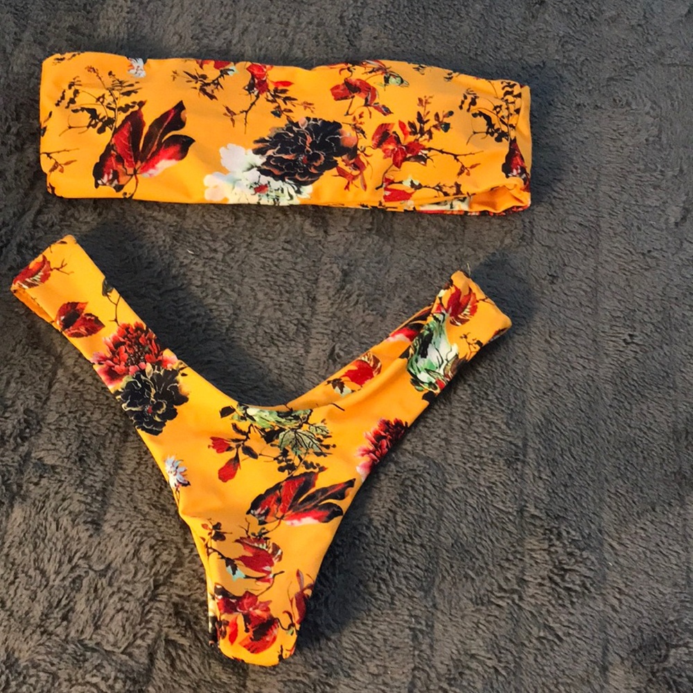 Floral bikini